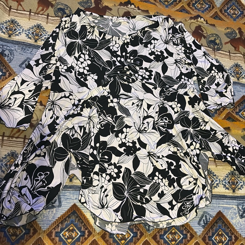 Cute Dressbarn Plus Size 1x top